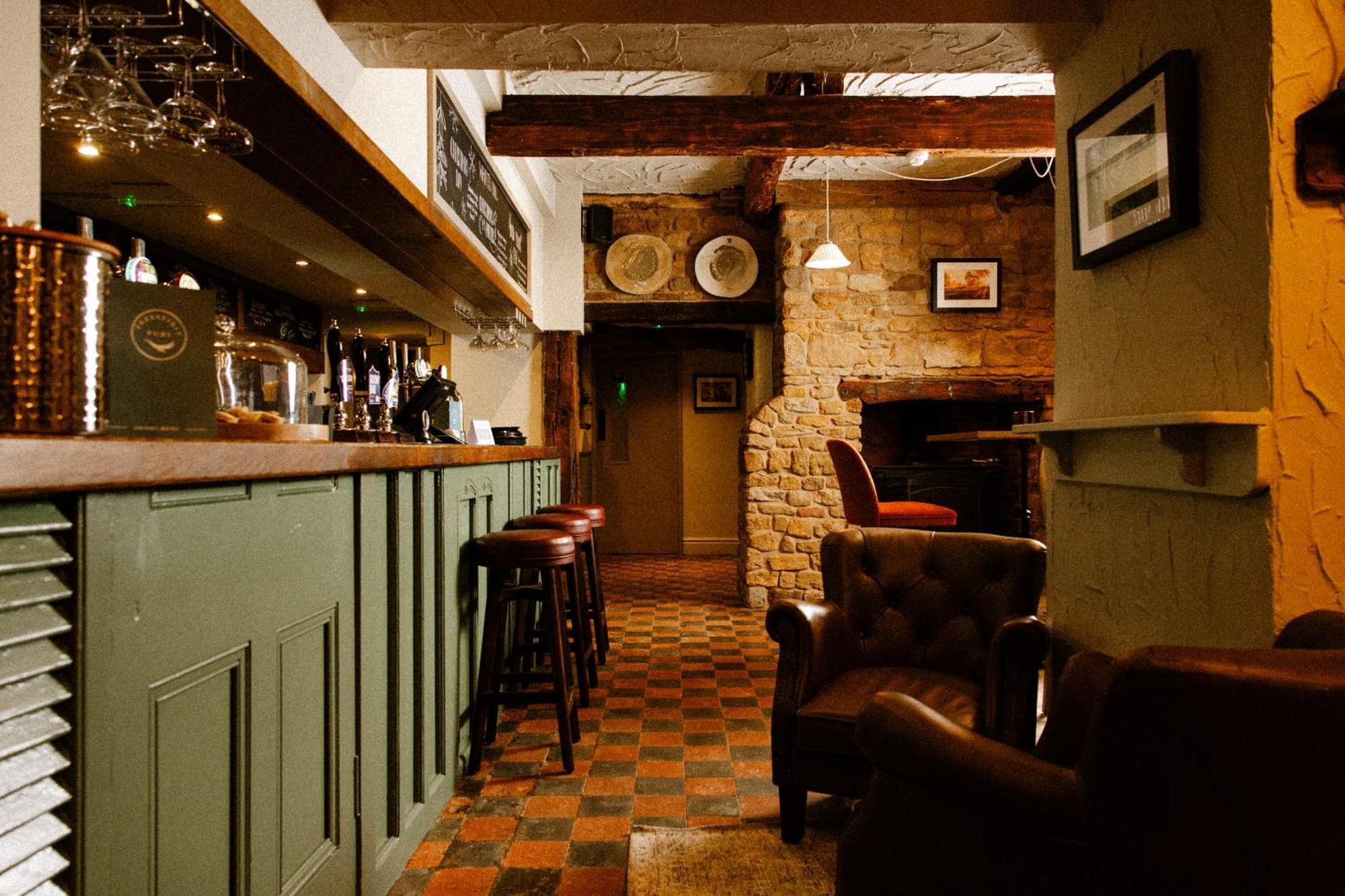 The Olde Coach House Inn Ashby Saint Ledgers Exterior foto