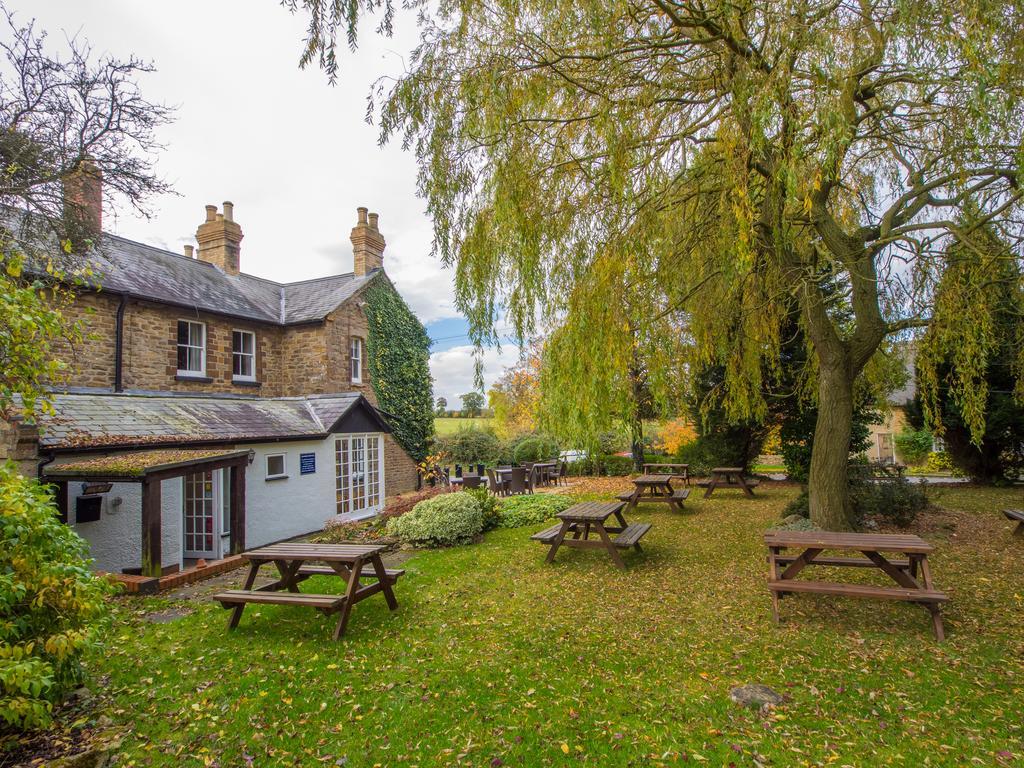 The Olde Coach House Inn Ashby Saint Ledgers Exterior foto